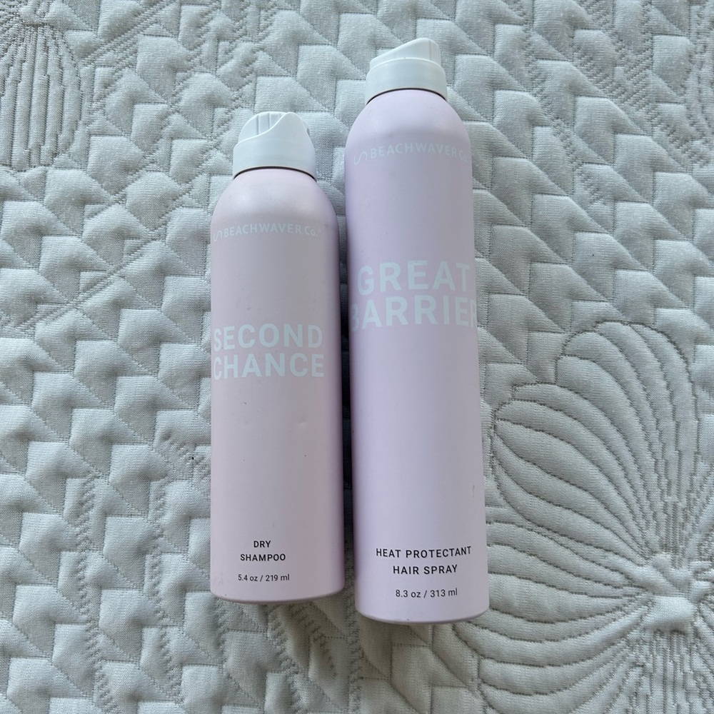 Beachwaver dry shampoo + heat protectant spray - only used once!!!!